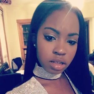 Meet your Posher, Charmaine